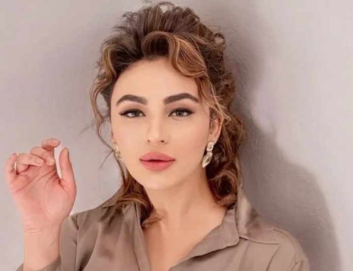 Seerat Kapoor: The Ultimate Style Icon Who Effortlessly Blends Elegance, Confidence and Modern Glamour