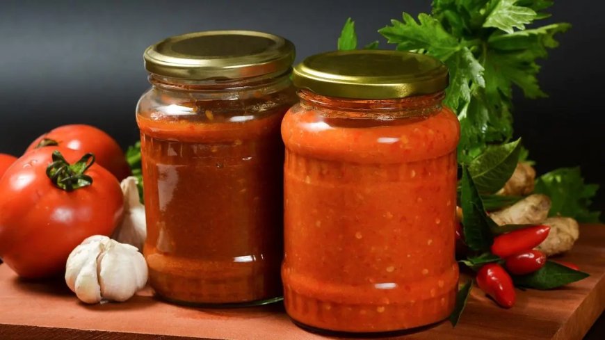 Top Food Trends of 2025: From Fiery Flavors to Traditional Comebacks