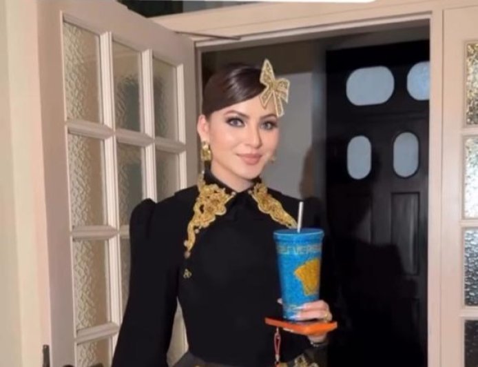 Urvashi Rautela Breaks the Internet as Viral Wave Surges — Even AP Dhillon Joins the Buzz