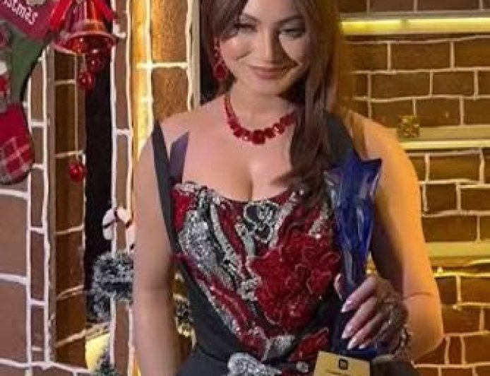 Urvashi Rautela Keeps It Festive and Cozy This Christmas with a Very Private Family Celebration