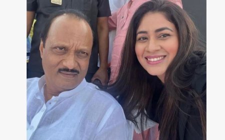 Anchor Kashyata Bhatia remembers her meeting with late Ajit Pawar!